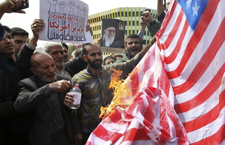 Fire the American flag in Tehran