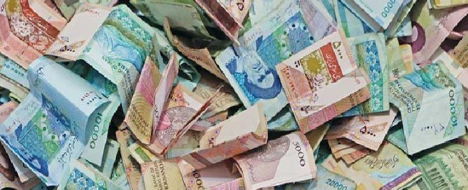 Price Of Dollar and Gold Surge to Unprecedented Levels in Iran