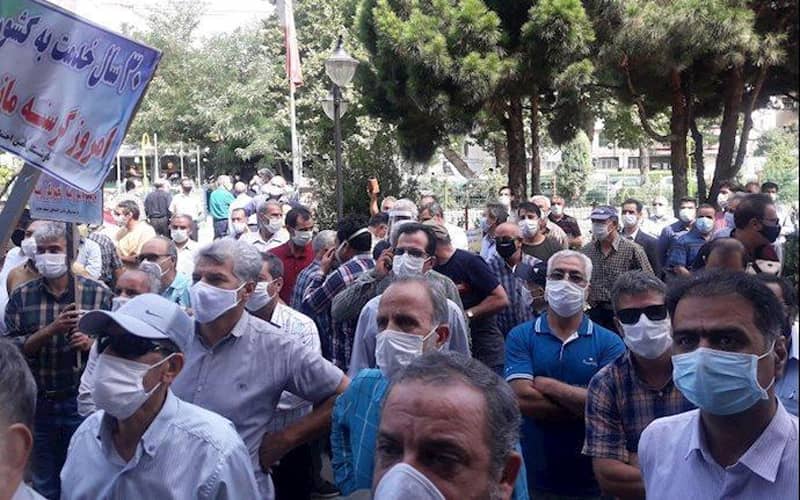 Retirees of Social Security Organization continue their rallies protesting officials' inattention to their dire living conditions
