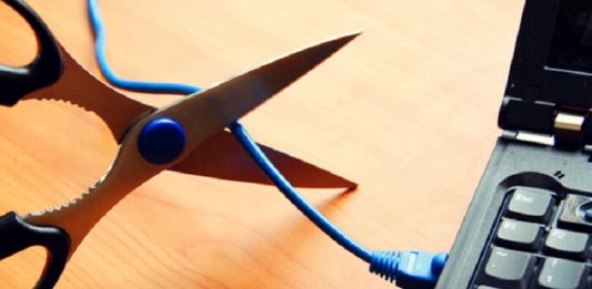 Iran’s Regime Throttles Internet Access Amid Rising Protests