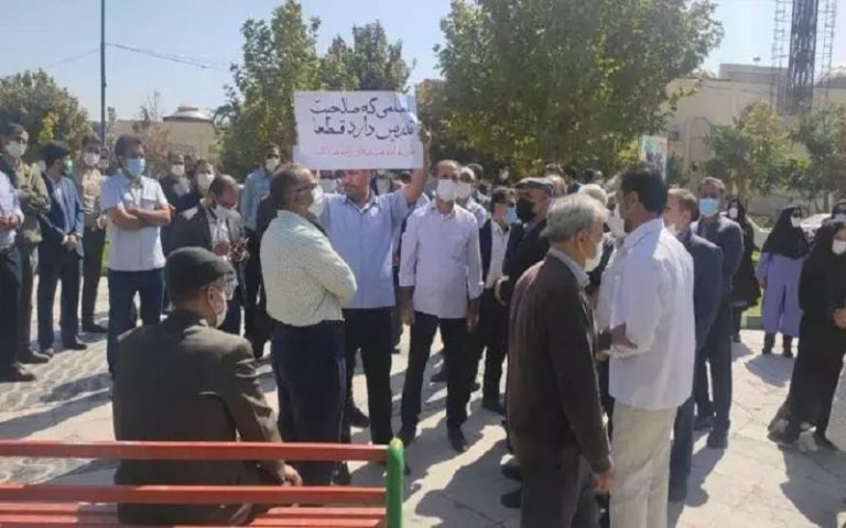 Iranian Teachers Still in Crisis As the World Celebrates Teachers’ Day