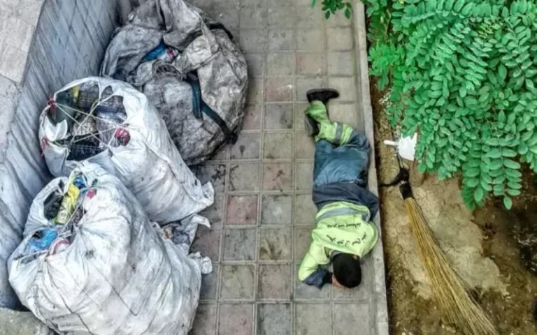 Iran: People Getting Poorer, the 100-Day Achievement of Raisi