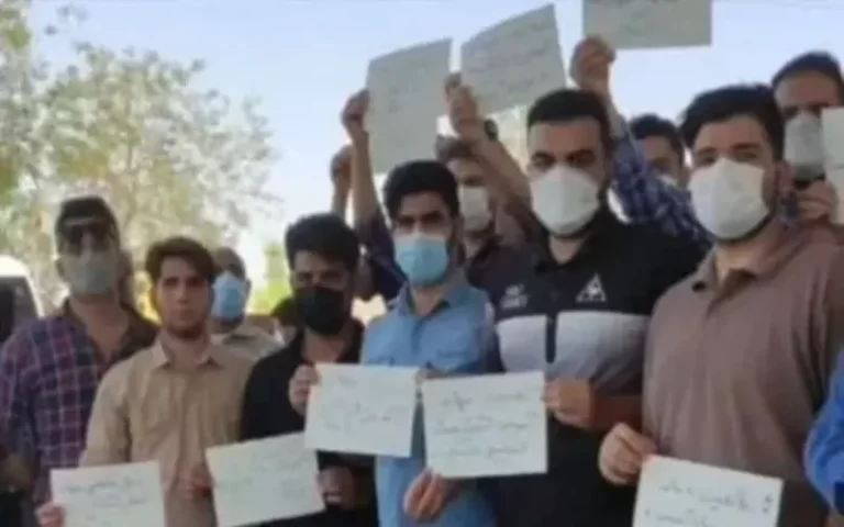 Iranian Society Becomes More Restive Amidst Worsening Poverty and Inequality
