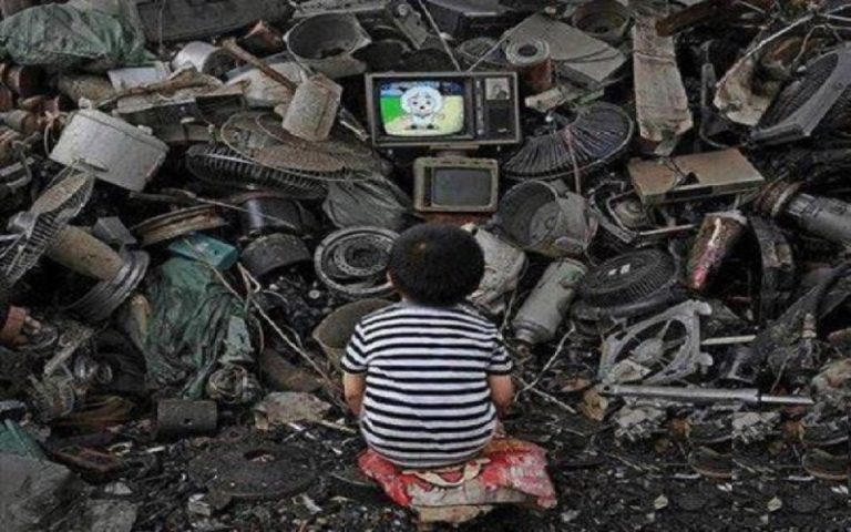 One-Third of Iranians Deprived of Basic Needs