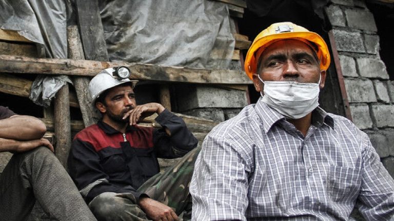 Low Wages and Inflation Have Made Fake Jobs and Migration Attractive