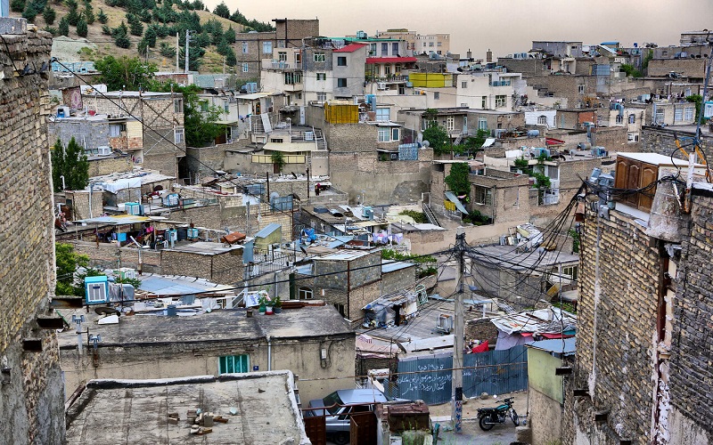 Houses in Iran Shrink as Poverty Grows - Iran Focus