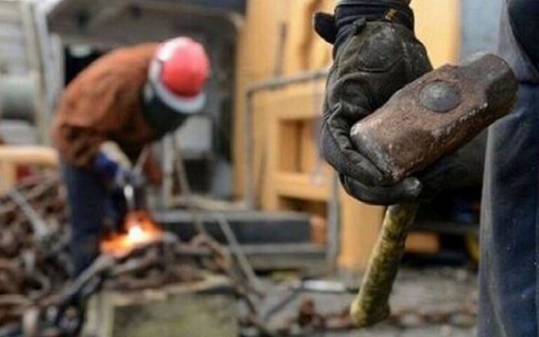 Debate Over Minimum Wage for Workers in Iran