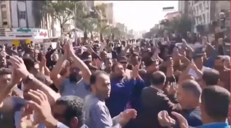 Ahvaz Steelworkers Banned From Entering Company After Protesting Poor Work Conditions