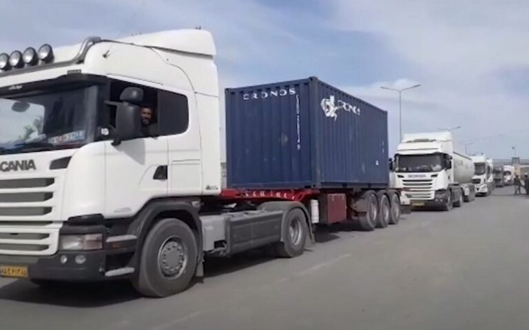 182 European Goods Banned From Being Loaded with Iranian Trucks
