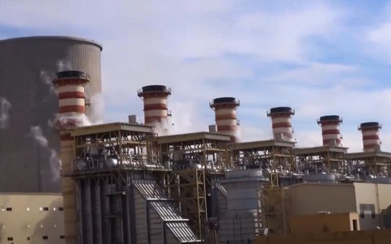 Iran Faces Worsening Power Shortages as Officials Contradict on Electricity Crisis