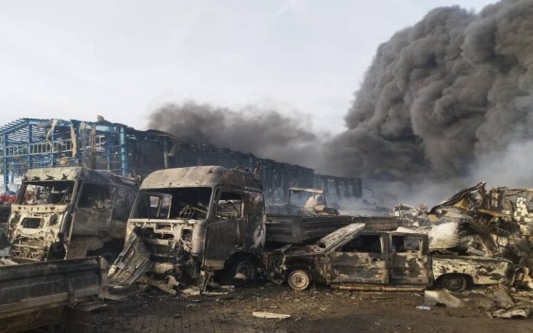 Explosion at Iran's Largest Commercial Port and Its Impact on the Economy
