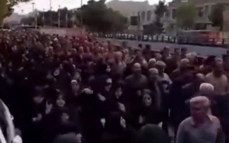 Large-Scale Farmers’ Protests in Iran Against the Policy of Drying Up the Zayandeh Rud River