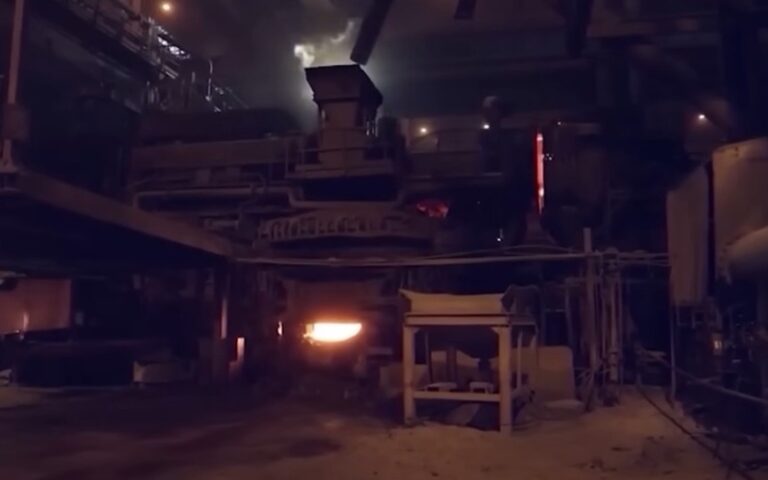 Warnings About a Wave of Worker Layoffs in Iran Intensify as Industrial Power Outages Continue