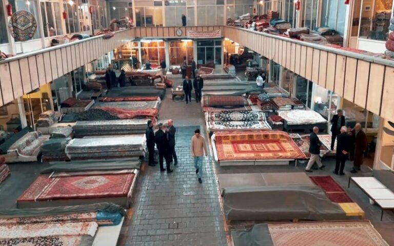 Iran’s Carpets Industry on the Decline as Economy Continues to Spiral Down