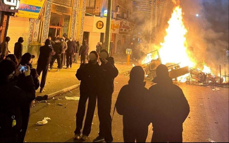 The IRGC Fears Protests and Uprisings By Iranian People