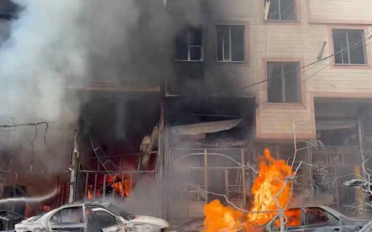  U.S. Intelligence Report Says War Unlikely to Topple Iran’s Regime