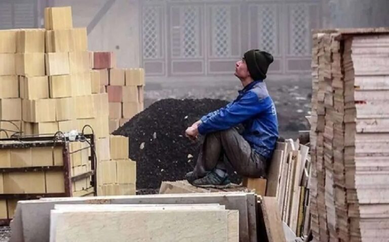 700,000 Jobs Lost in Iran as A Result of War