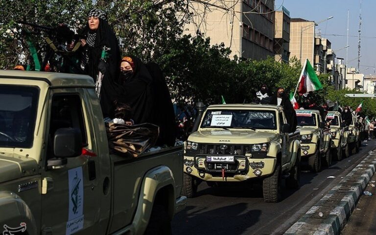 Hollow Show of Power by Supporters of Iran's Regime in the Streets