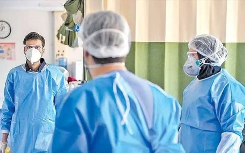 Iran's Healthcare System on Verge of Crisis as Nurses Migrate En Masse