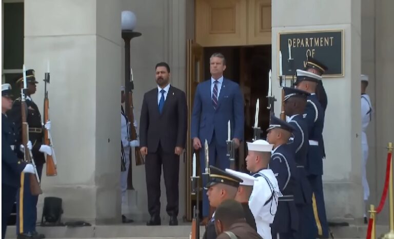 U.S. Defense Sec: Baghdad Must Disarm Militias Aligned with the Iranian Regime