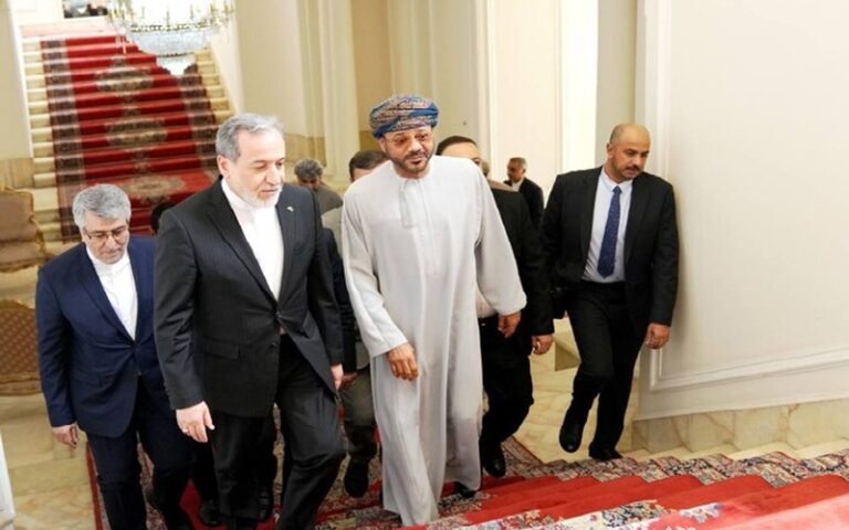 Tehran and Muscat Agree on Clearing Mines in Strait of Hormuz After Trump Announcement