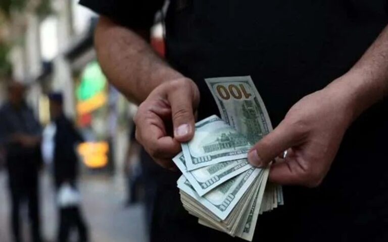 Iran’s Rial in Freefall, Putting Strain on People's Livelihoods